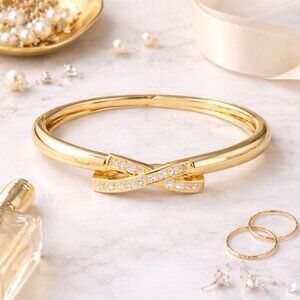 Vintage Hinged Rhinestone Bangle Bracelet